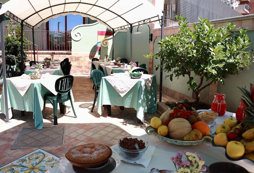 Villa Cristina Giardini Naxos Eksteriør bilde
